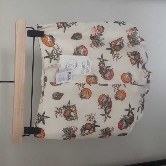 Urban Renewal, Medium, Cream, Seashell Print, Soft Shorts - Picture 1 of 4